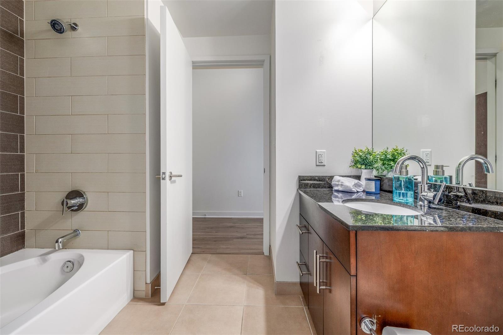 MLS Image #15 for 891  14th street,denver, Colorado