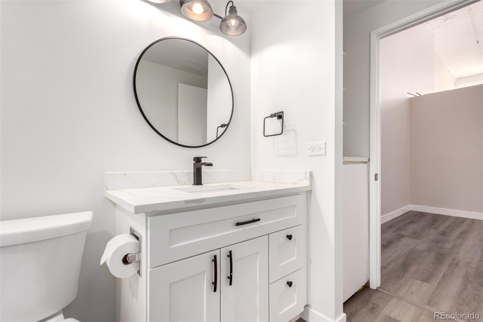 MLS Image #15 for 720  16th street,denver, Colorado