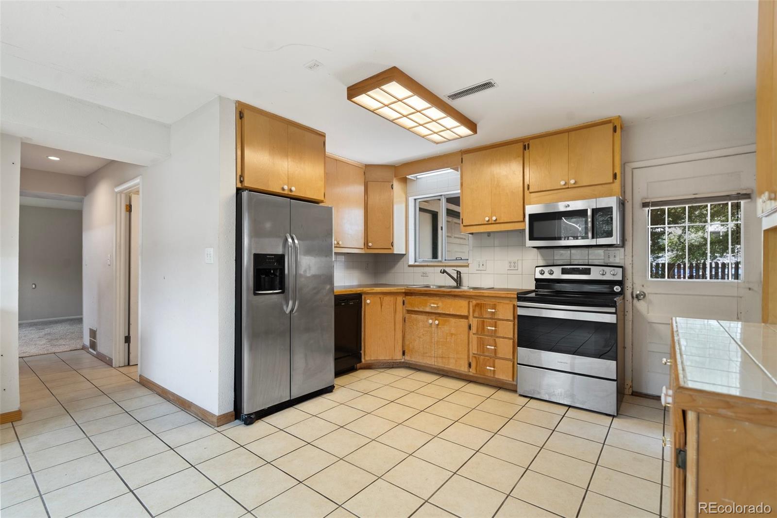MLS Image #16 for 915  skyway boulevard,colorado springs, Colorado