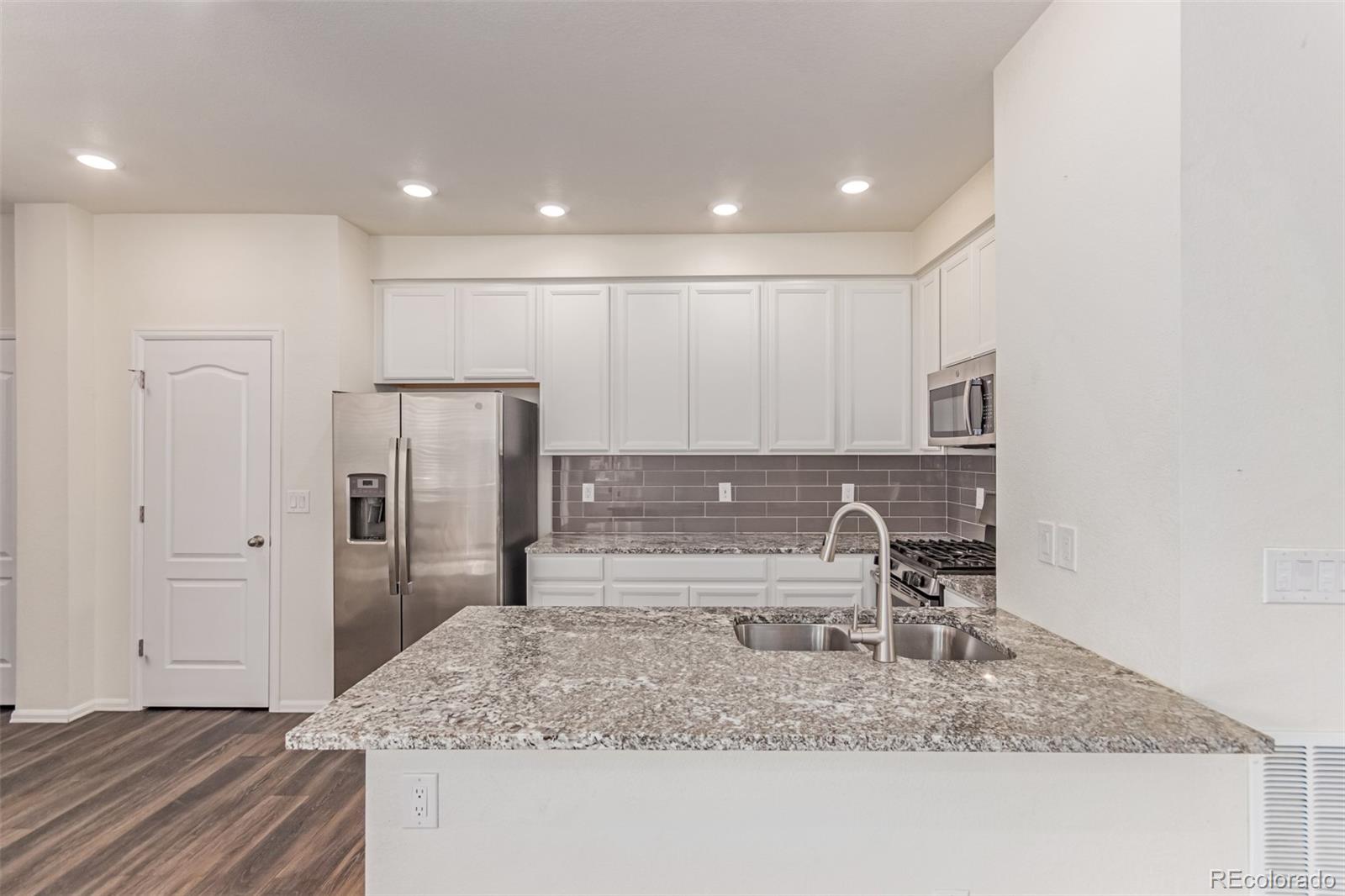 MLS Image #10 for 14065  harrison street,thornton, Colorado