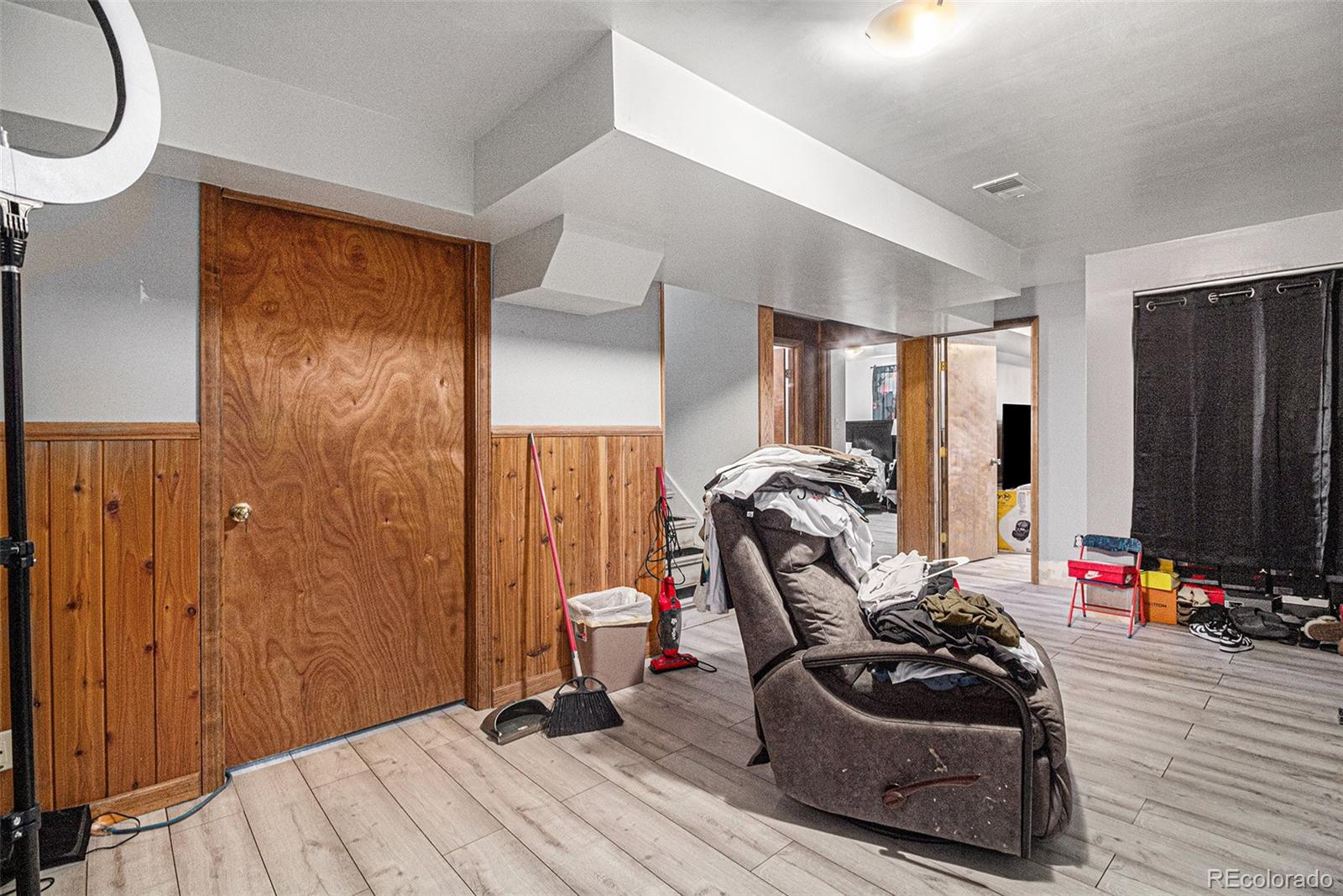MLS Image #11 for 7066  jennie drive,denver, Colorado