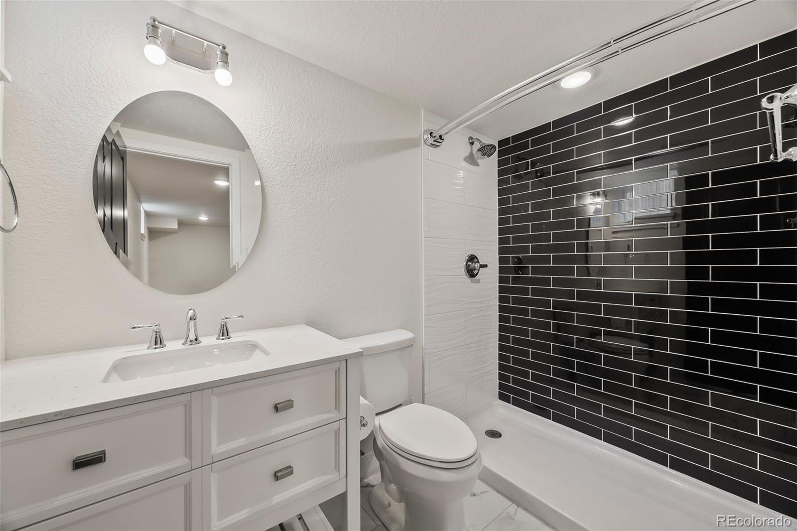 MLS Image #24 for 1378 s university boulevard,denver, Colorado