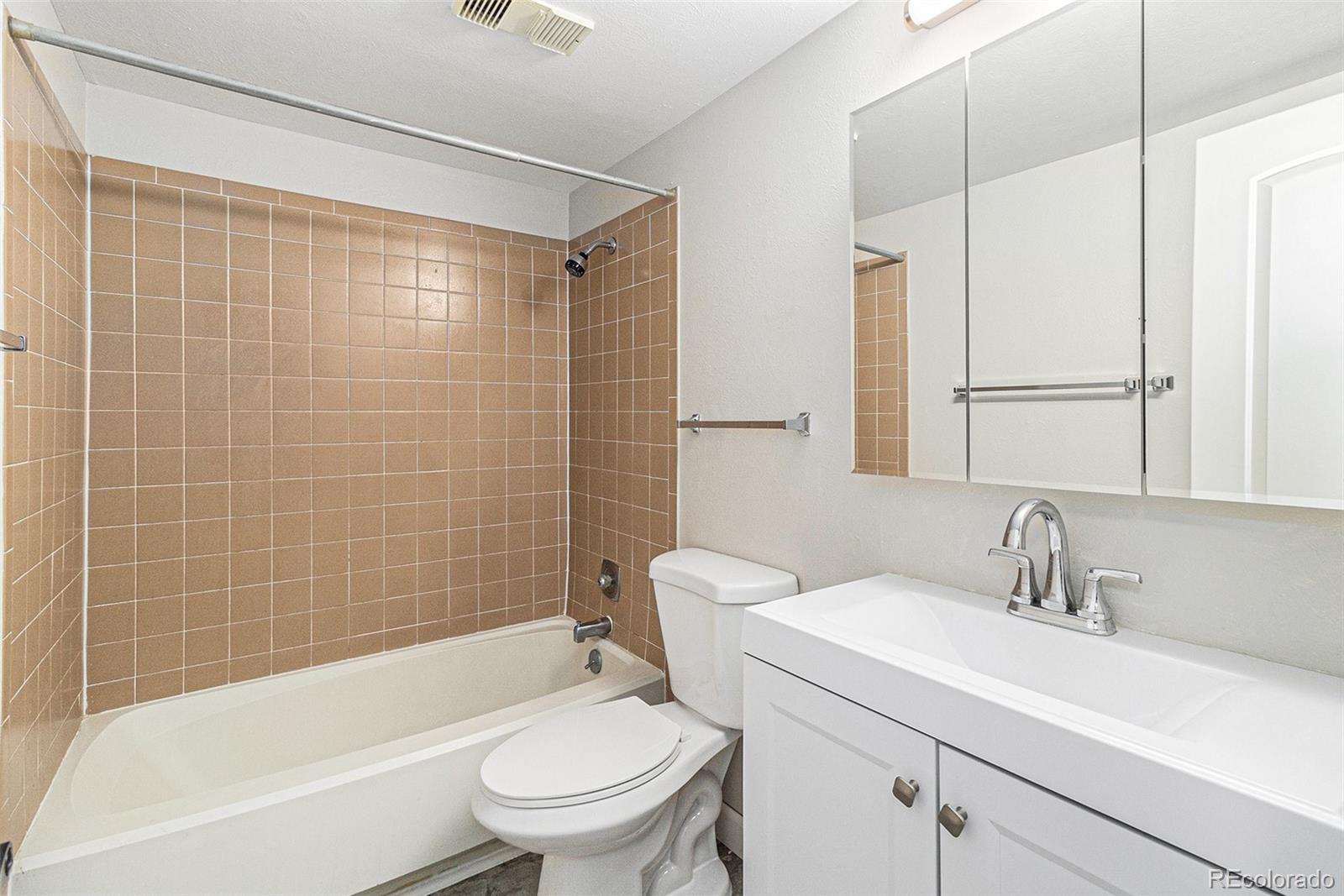 MLS Image #17 for 813 e 14th avenue,denver, Colorado