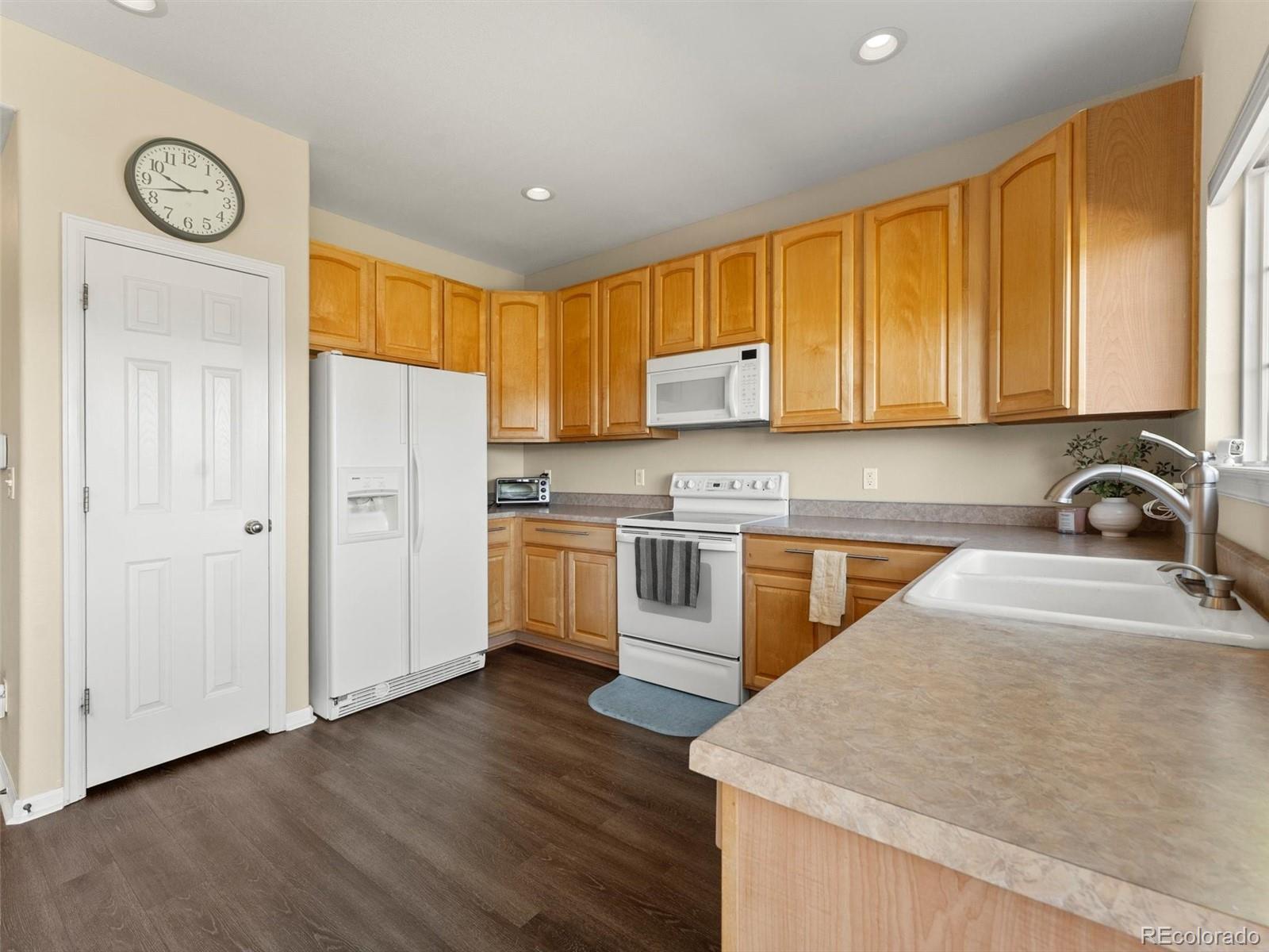 MLS Image #17 for 18554 e vassar drive,aurora, Colorado