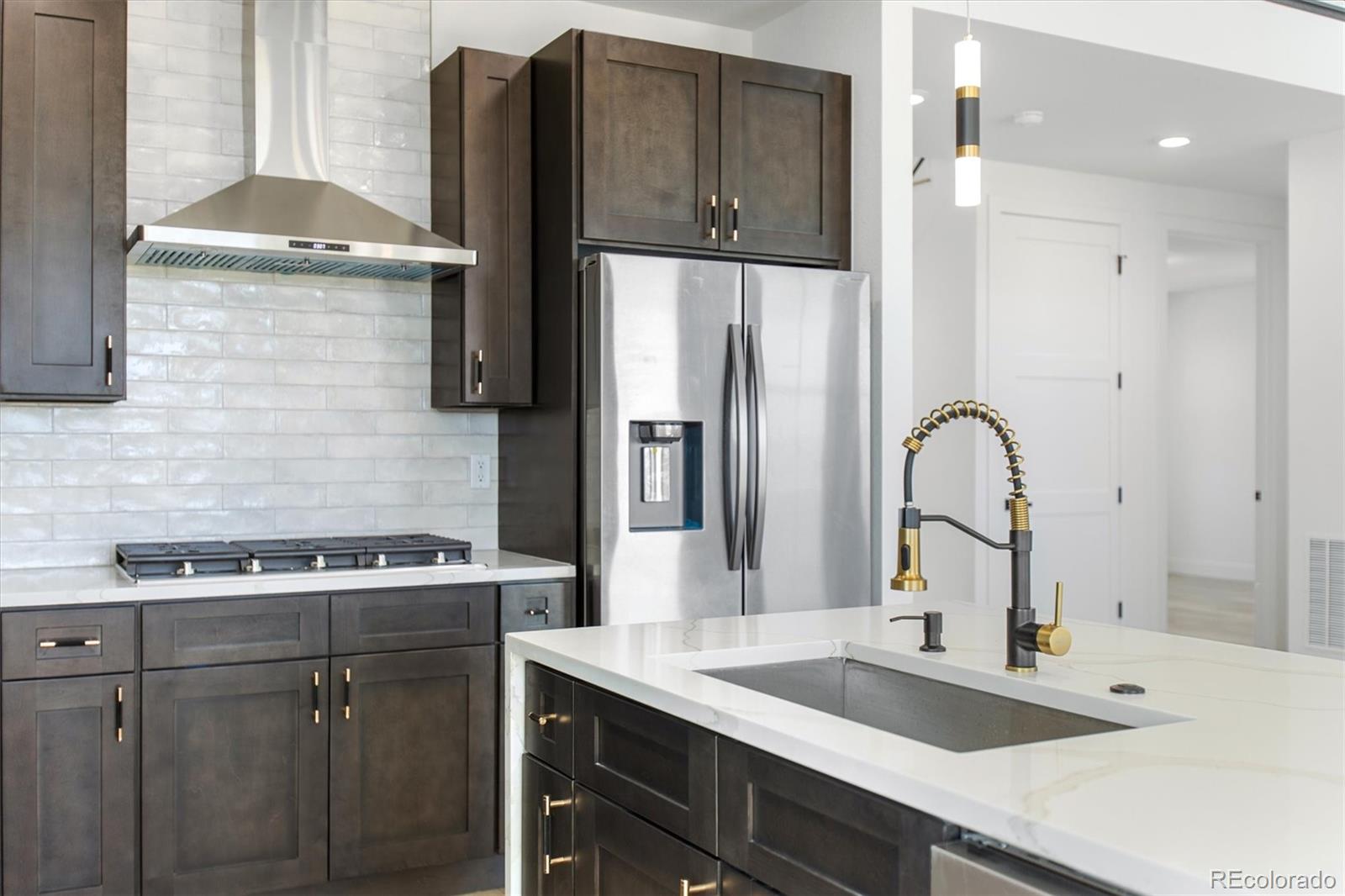 MLS Image #10 for 995  pinehurst court,bennett, Colorado