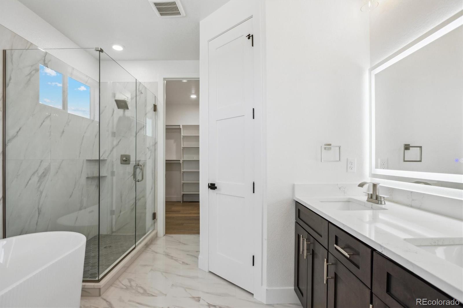 MLS Image #16 for 995  pinehurst court,bennett, Colorado