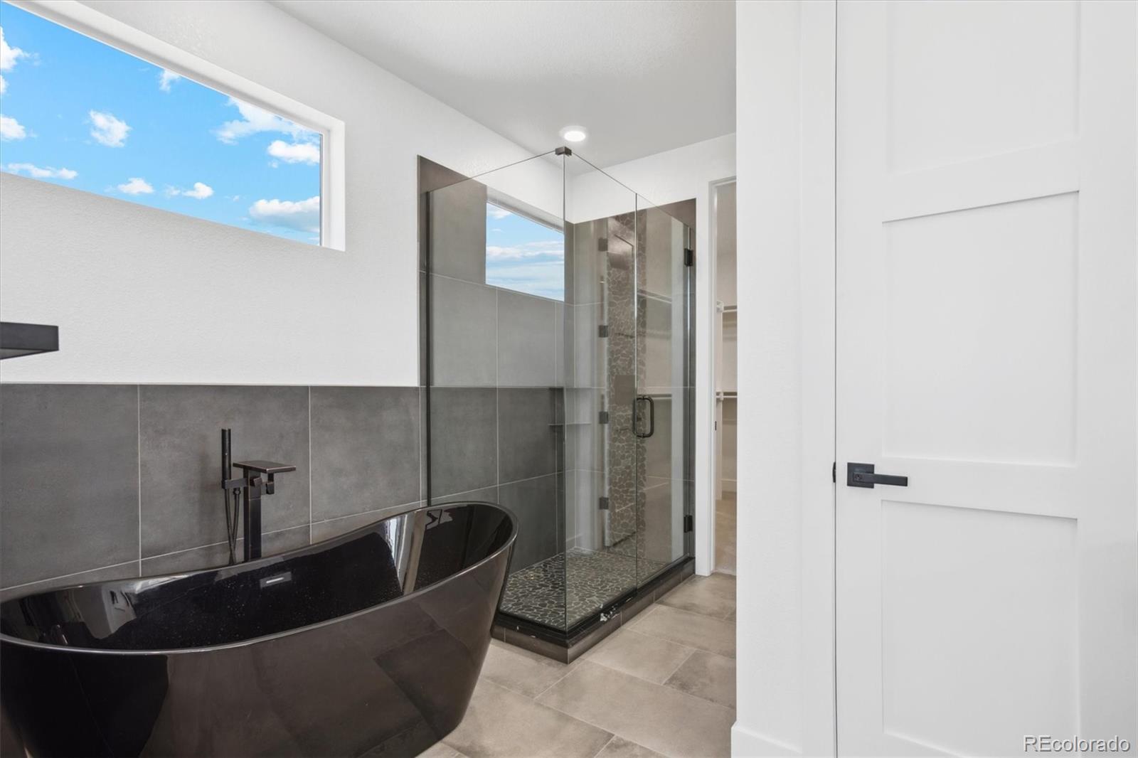 MLS Image #19 for 995  pinehurst court,bennett, Colorado