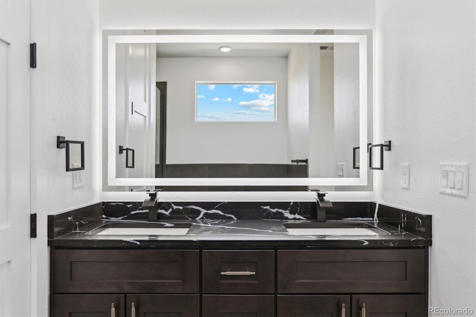 MLS Image #21 for 995  pinehurst court,bennett, Colorado
