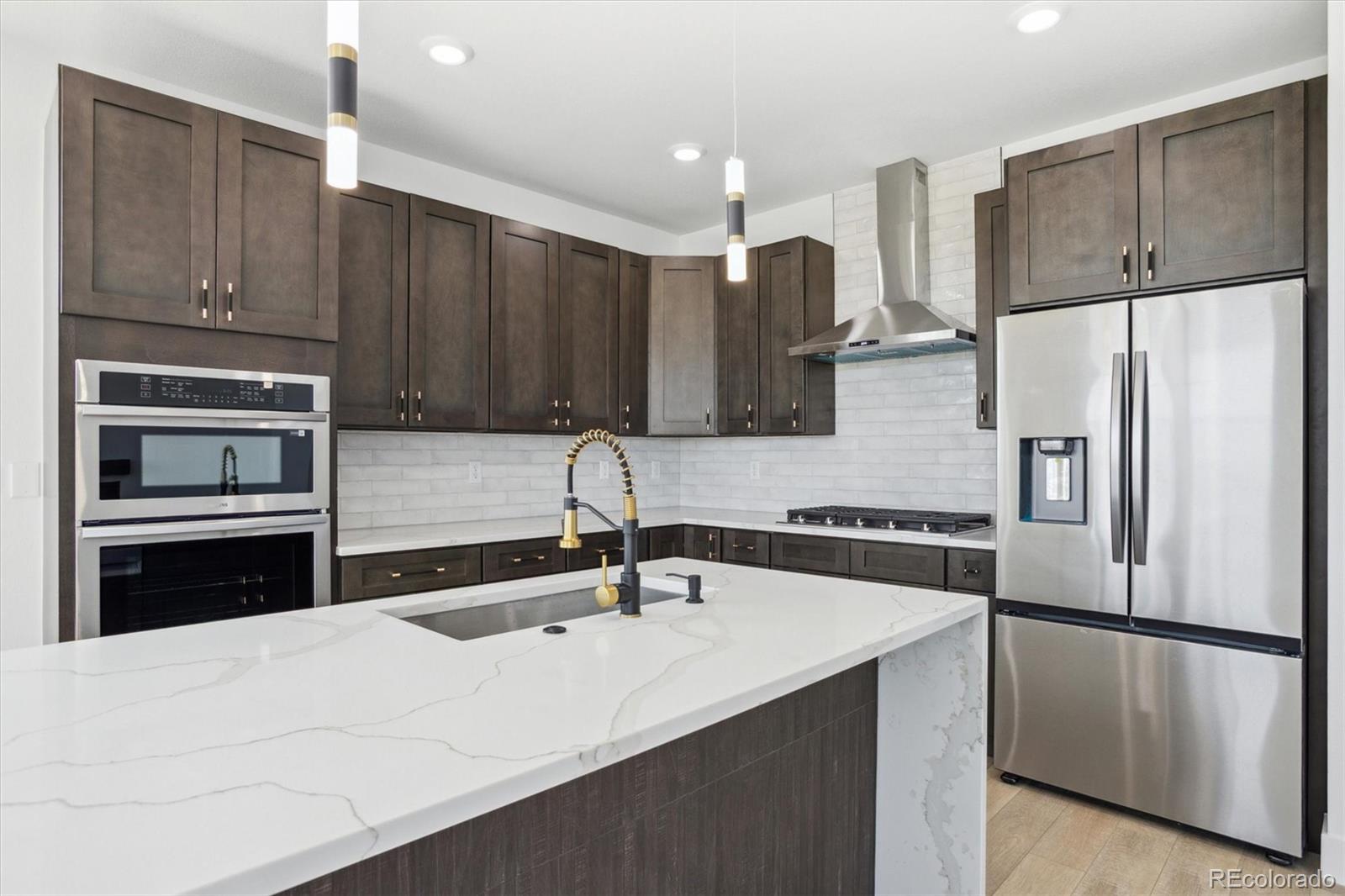 MLS Image #9 for 995  pinehurst court,bennett, Colorado