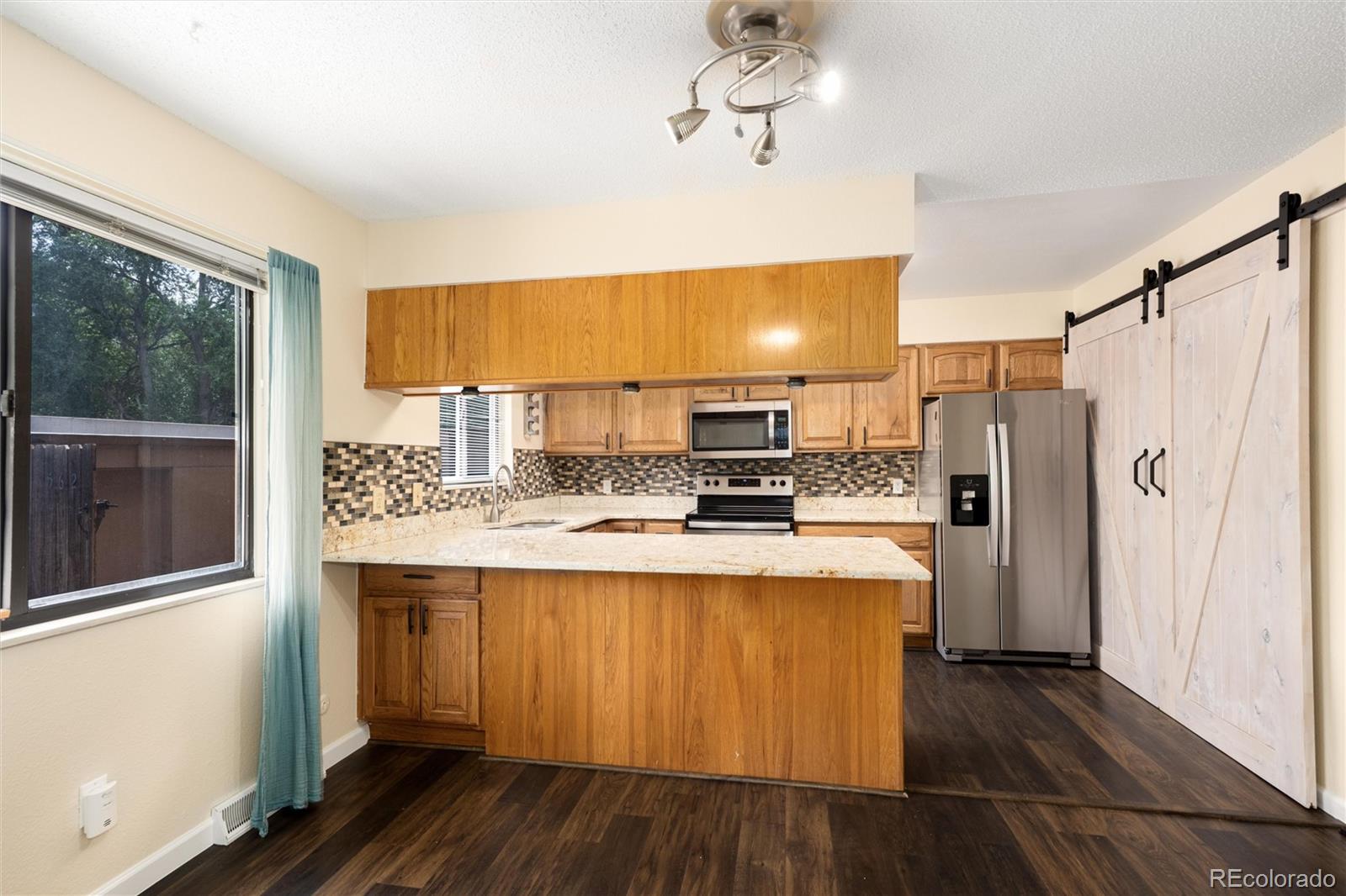 MLS Image #10 for 562  vance street,denver, Colorado
