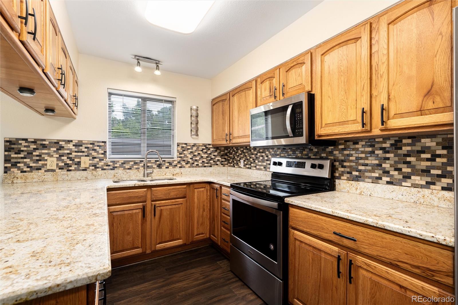 MLS Image #12 for 562  vance street,denver, Colorado