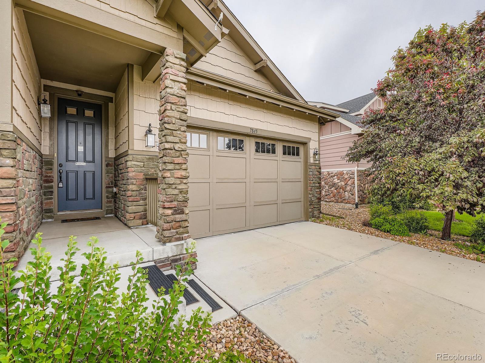 MLS Image #2 for 7845 s flat rock way,aurora, Colorado