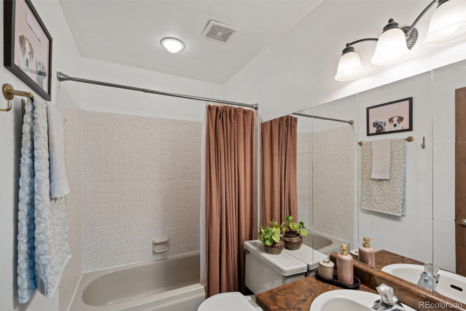 MLS Image #23 for 2910  downhill drive,colorado springs, Colorado