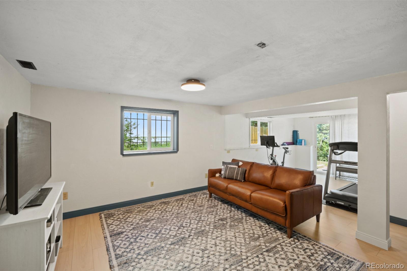MLS Image #28 for 2910  downhill drive,colorado springs, Colorado