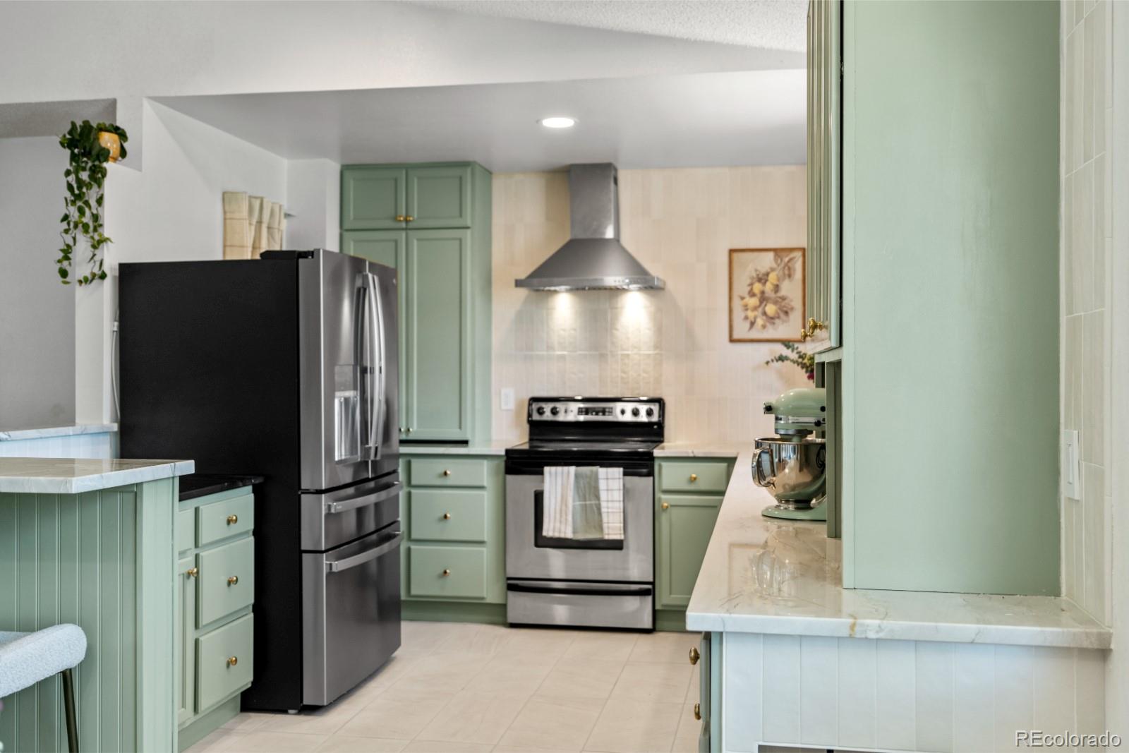 MLS Image #3 for 2910  downhill drive,colorado springs, Colorado