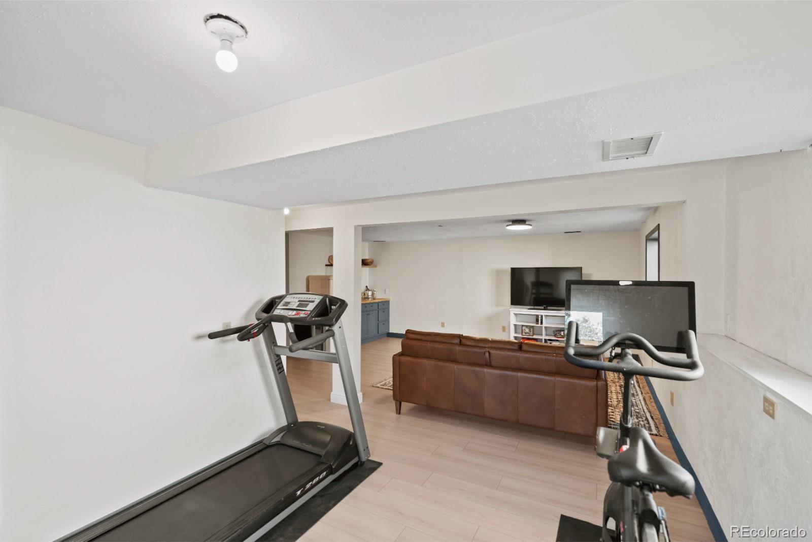 MLS Image #30 for 2910  downhill drive,colorado springs, Colorado