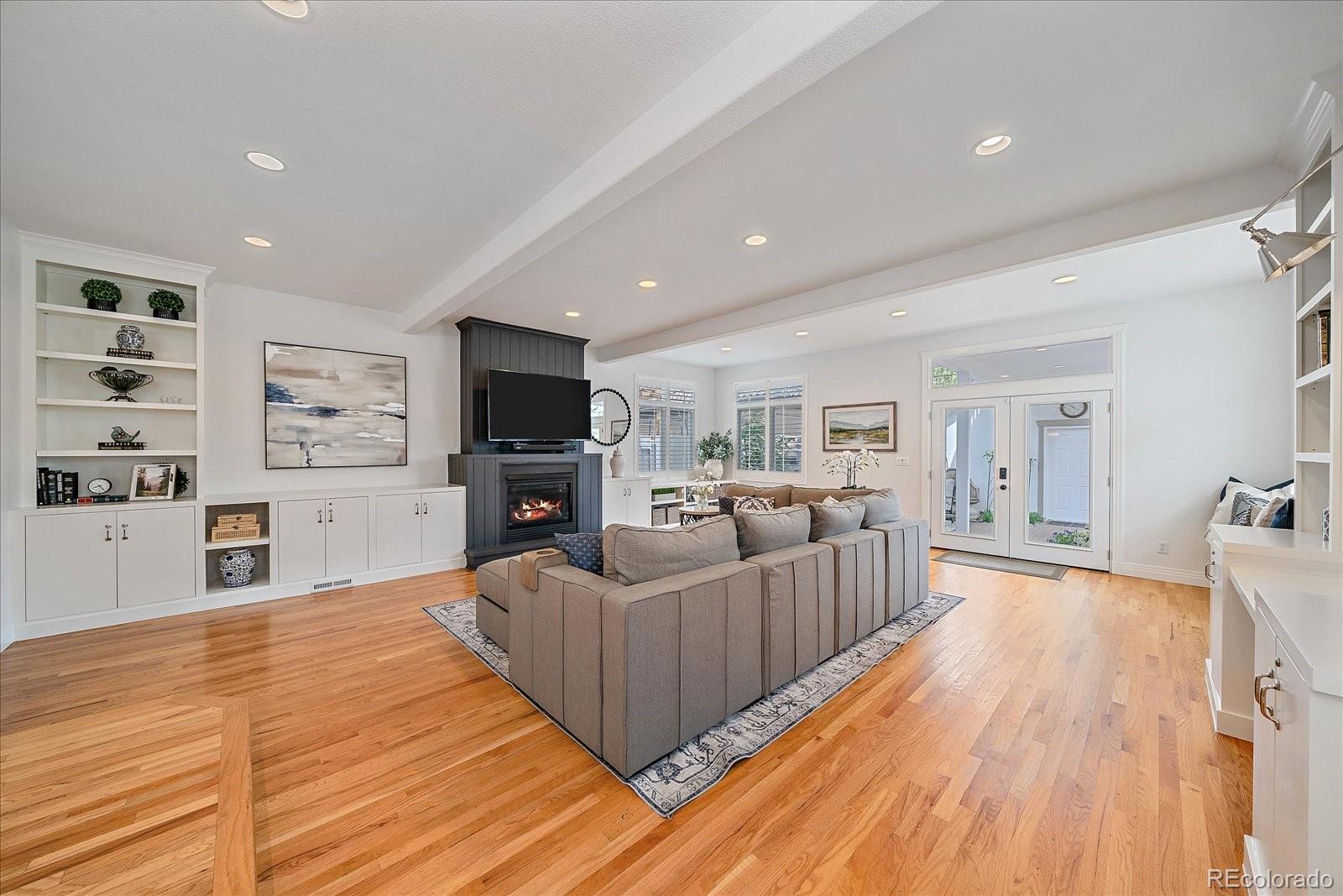 MLS Image #11 for 2340 s columbine street,denver, Colorado