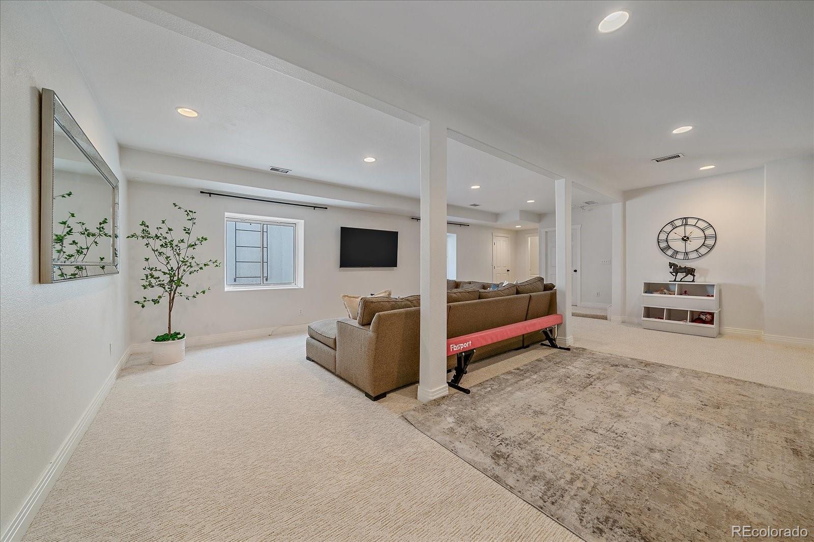 MLS Image #34 for 2340 s columbine street,denver, Colorado