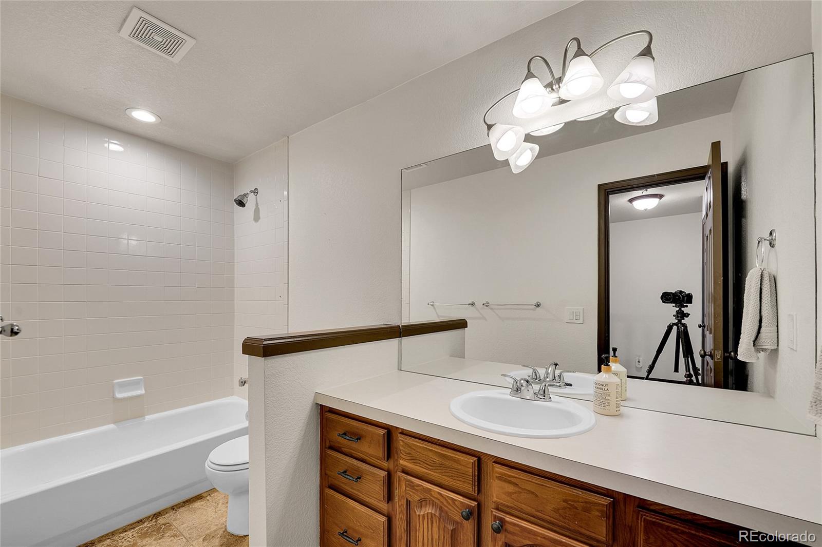MLS Image #23 for 2972 w long drive,littleton, Colorado