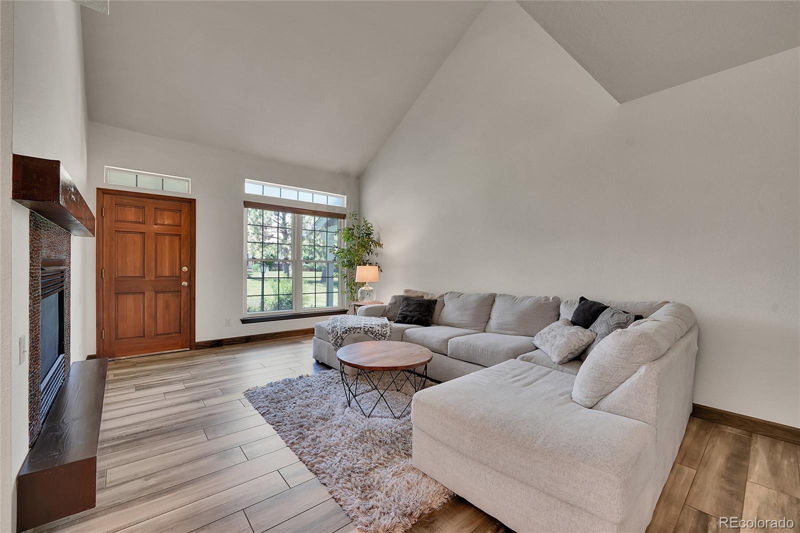 MLS Image #3 for 2972 w long drive,littleton, Colorado