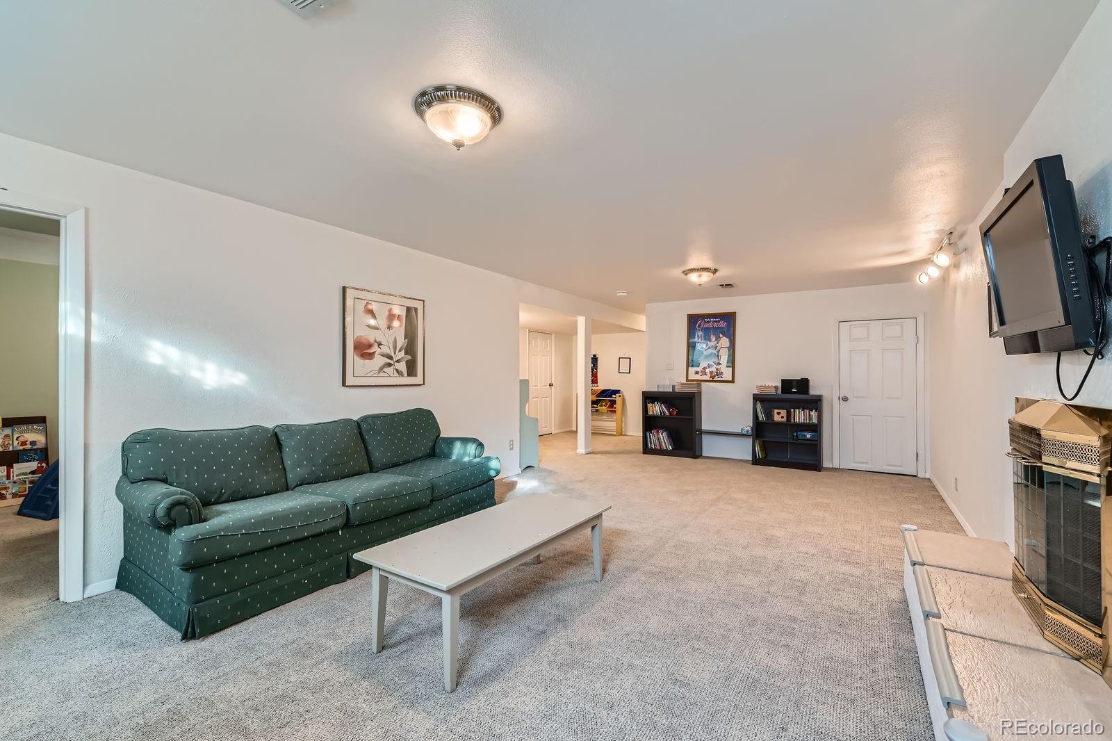 MLS Image #19 for 3643 e lake drive,centennial, Colorado