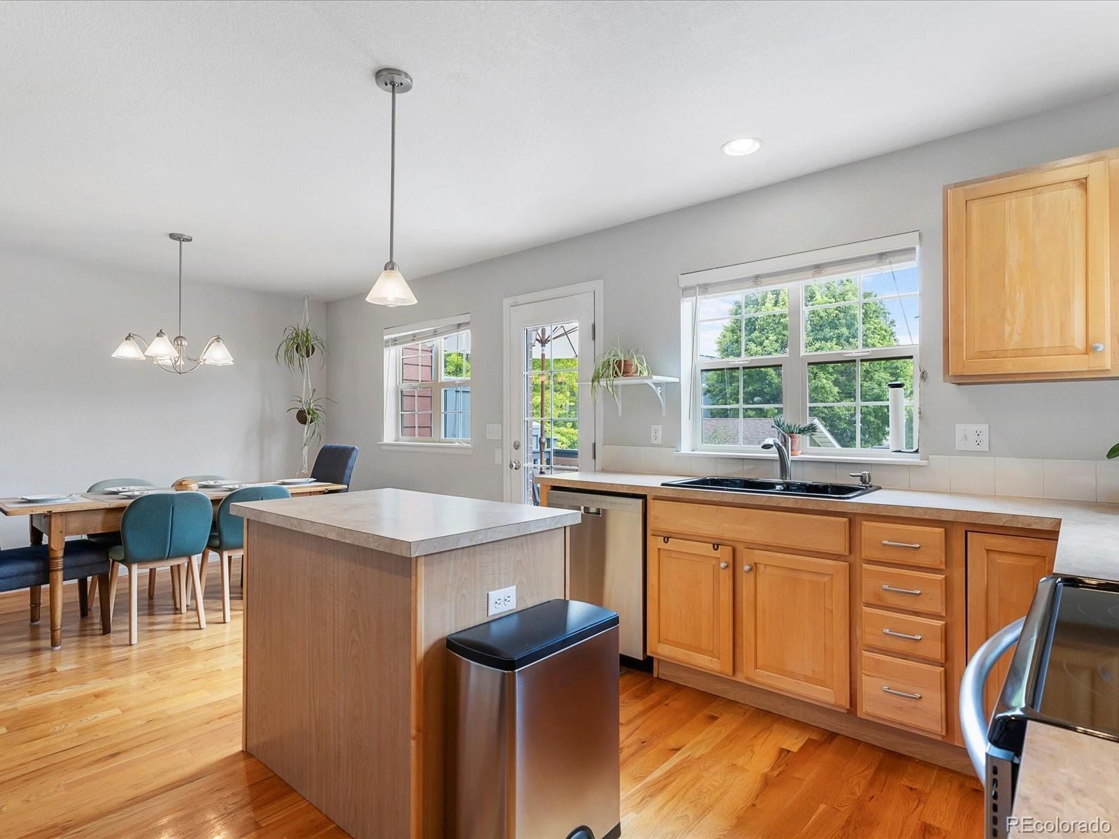 MLS Image #14 for 8450 e 29th avenue,denver, Colorado