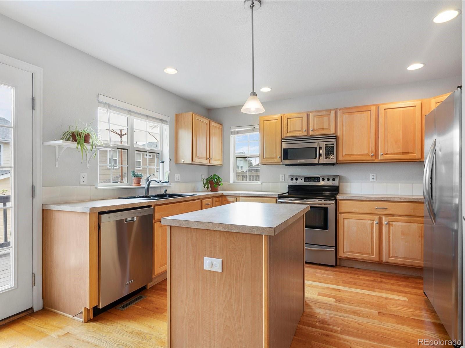 MLS Image #15 for 8450 e 29th avenue,denver, Colorado
