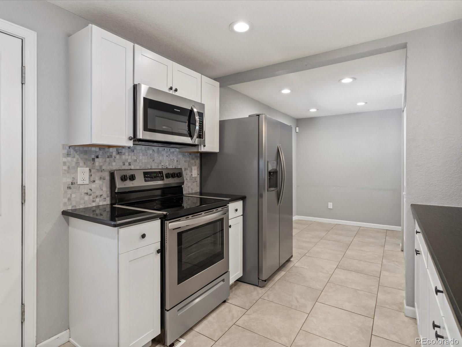 MLS Image #5 for 1785  geneva street,aurora, Colorado