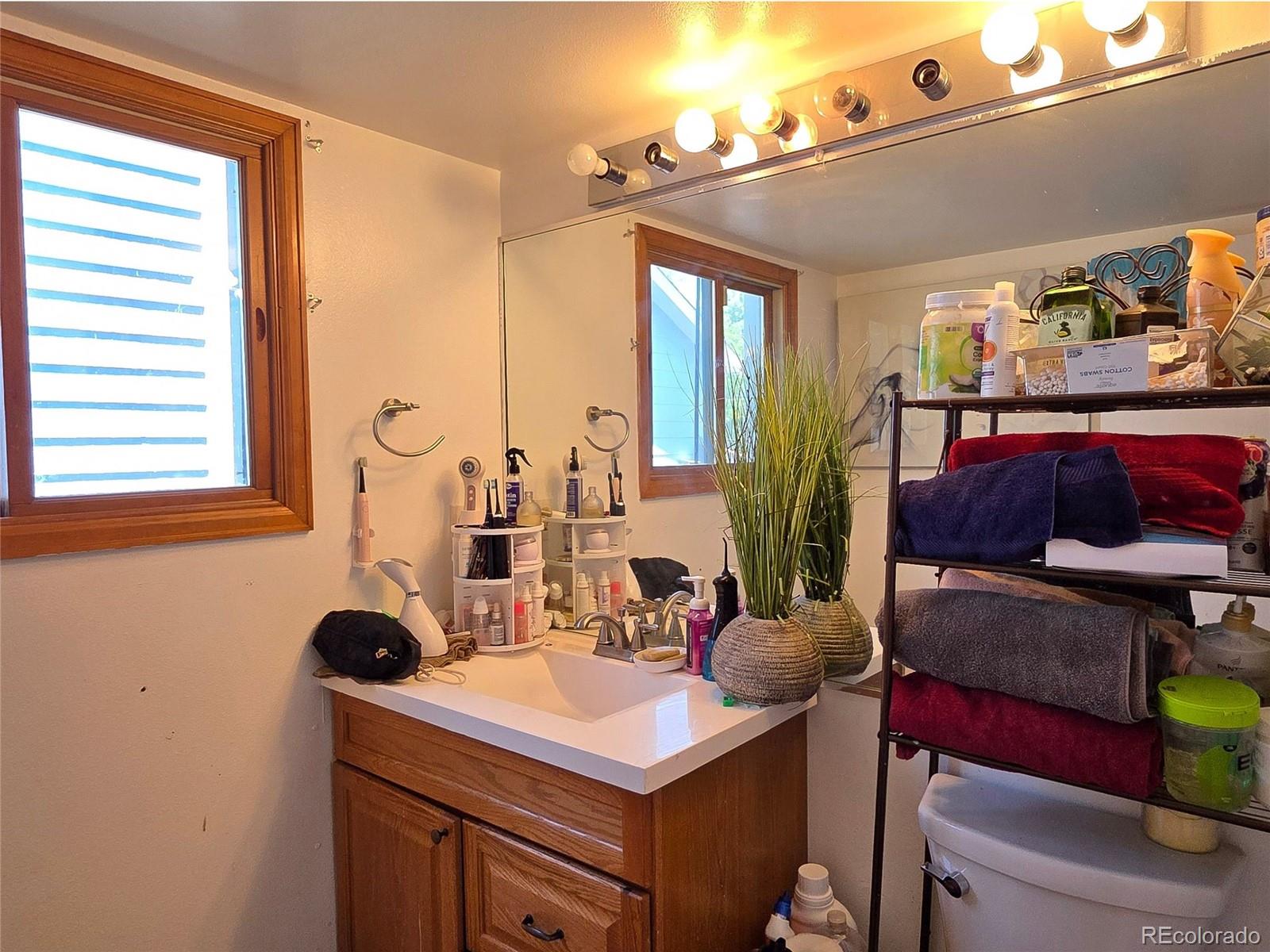MLS Image #8 for 20391 e 42nd avenue,denver, Colorado