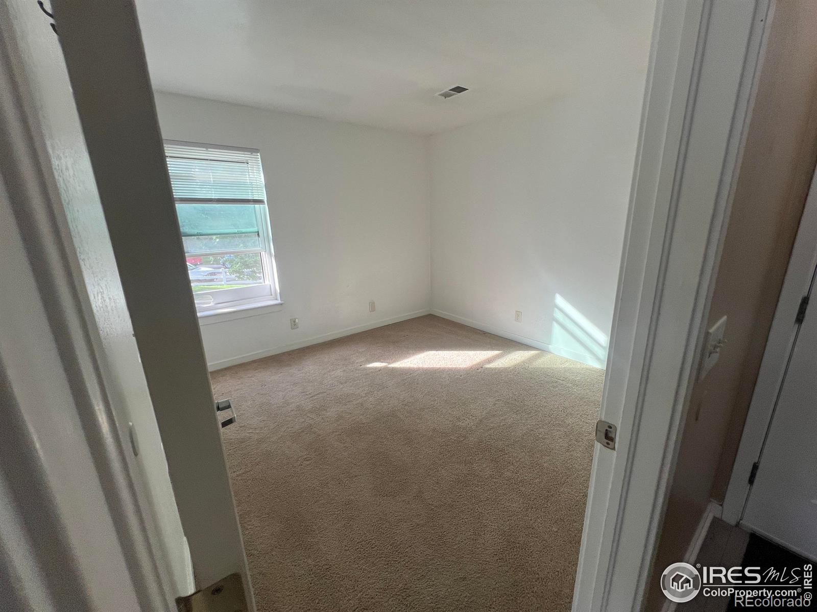 MLS Image #3 for 225 e 8th avenue,longmont, Colorado