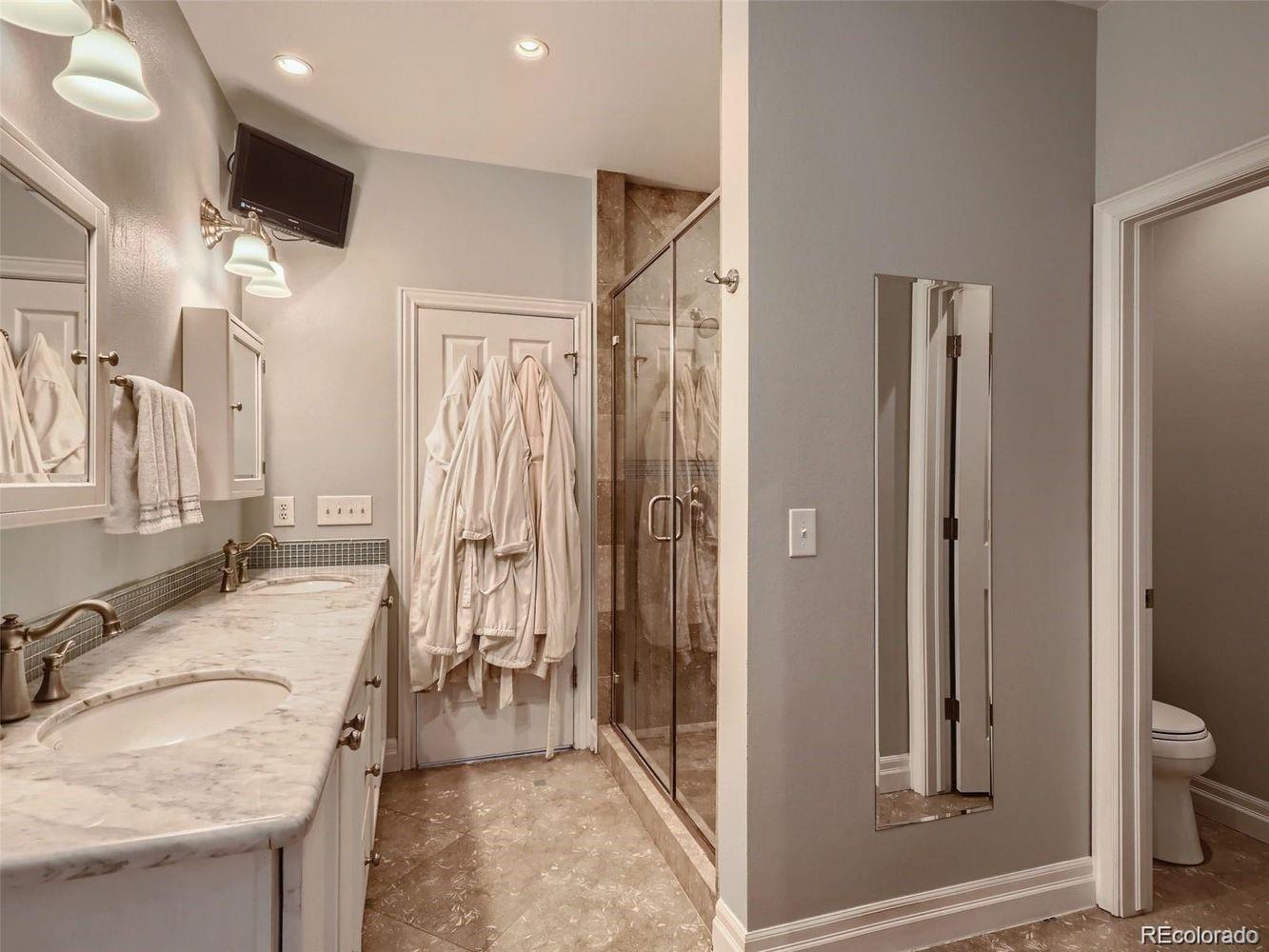 MLS Image #15 for 930  kearney street,denver, Colorado