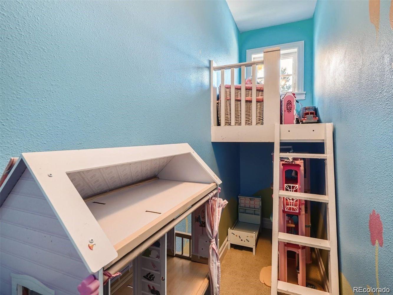 MLS Image #19 for 930  kearney street,denver, Colorado