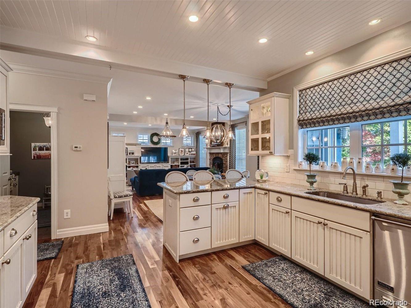 MLS Image #6 for 930  kearney street,denver, Colorado