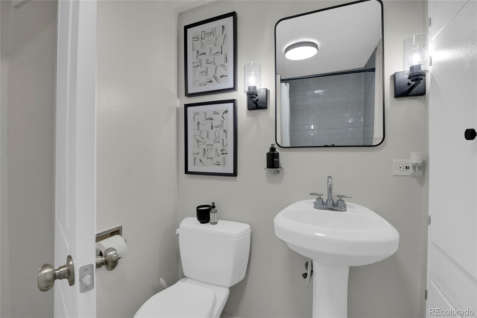 MLS Image #18 for 2212  ingalls street,edgewater, Colorado