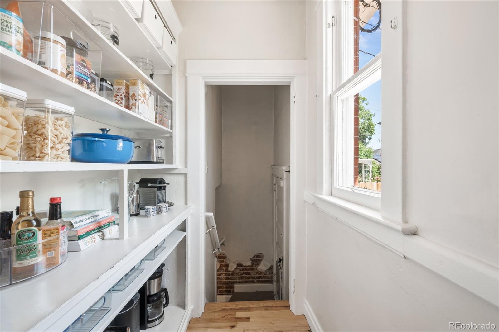 MLS Image #14 for 534 s pearl street,denver, Colorado