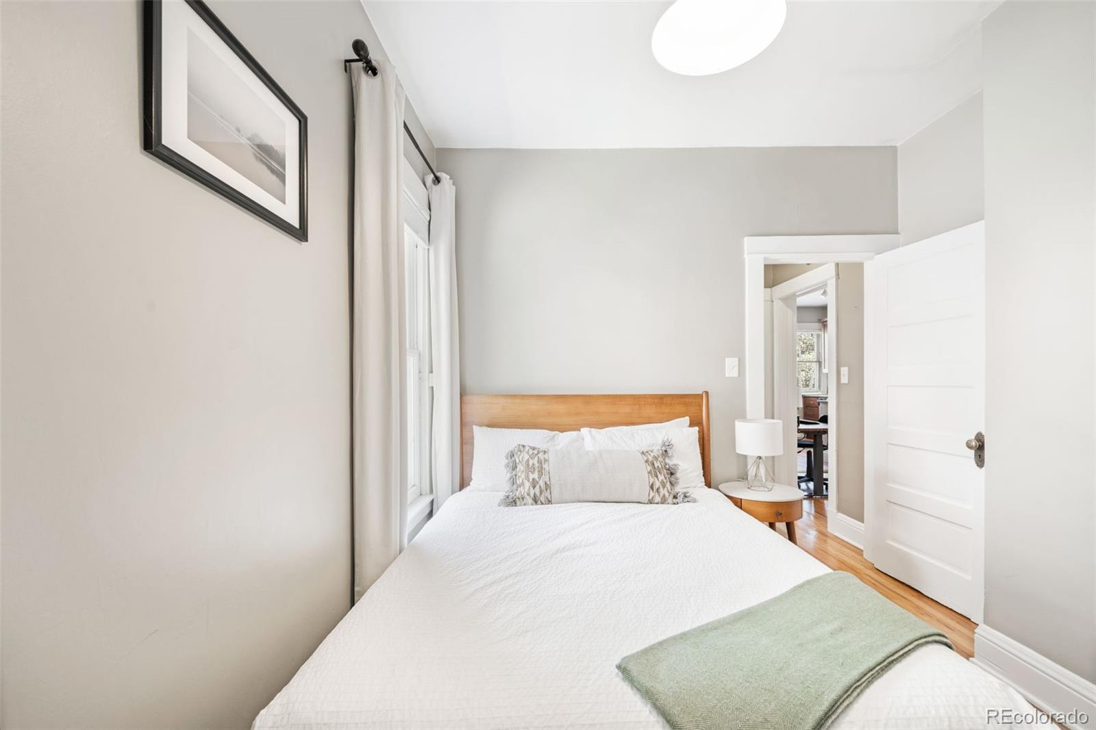 MLS Image #18 for 534 s pearl street,denver, Colorado