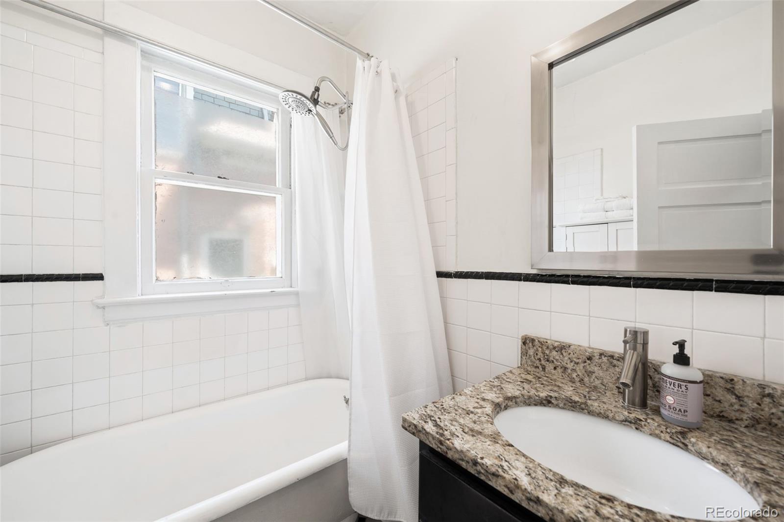 MLS Image #19 for 534 s pearl street,denver, Colorado