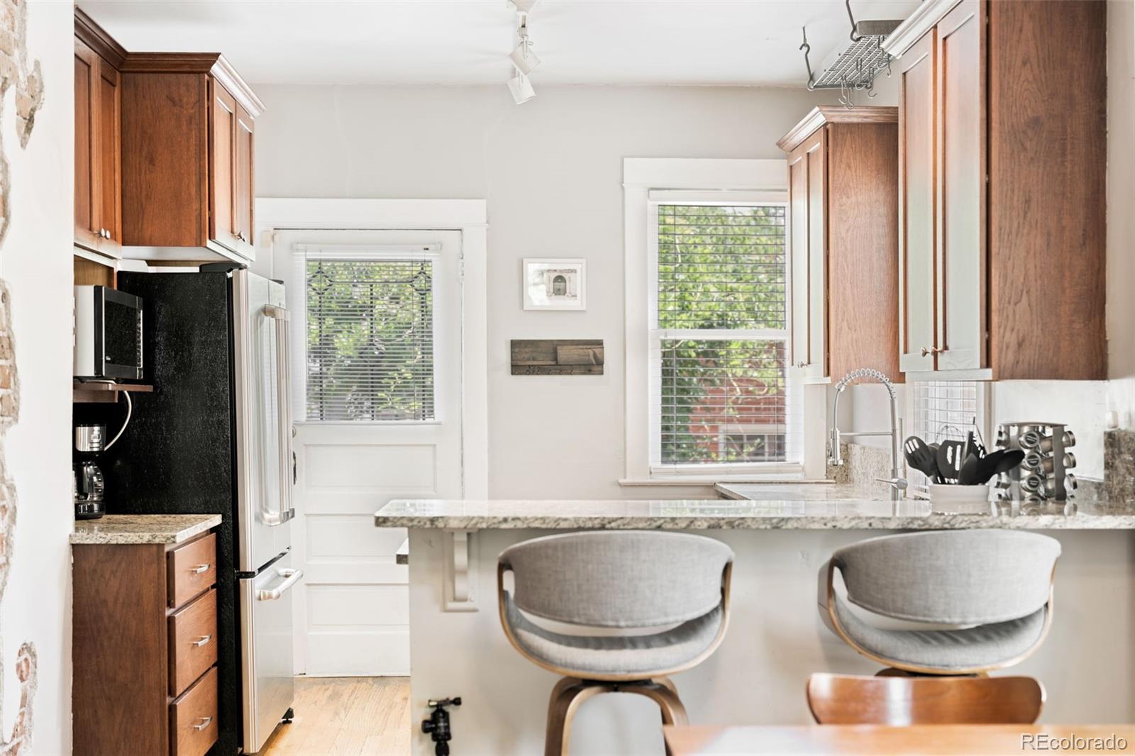 MLS Image #26 for 534 s pearl street,denver, Colorado