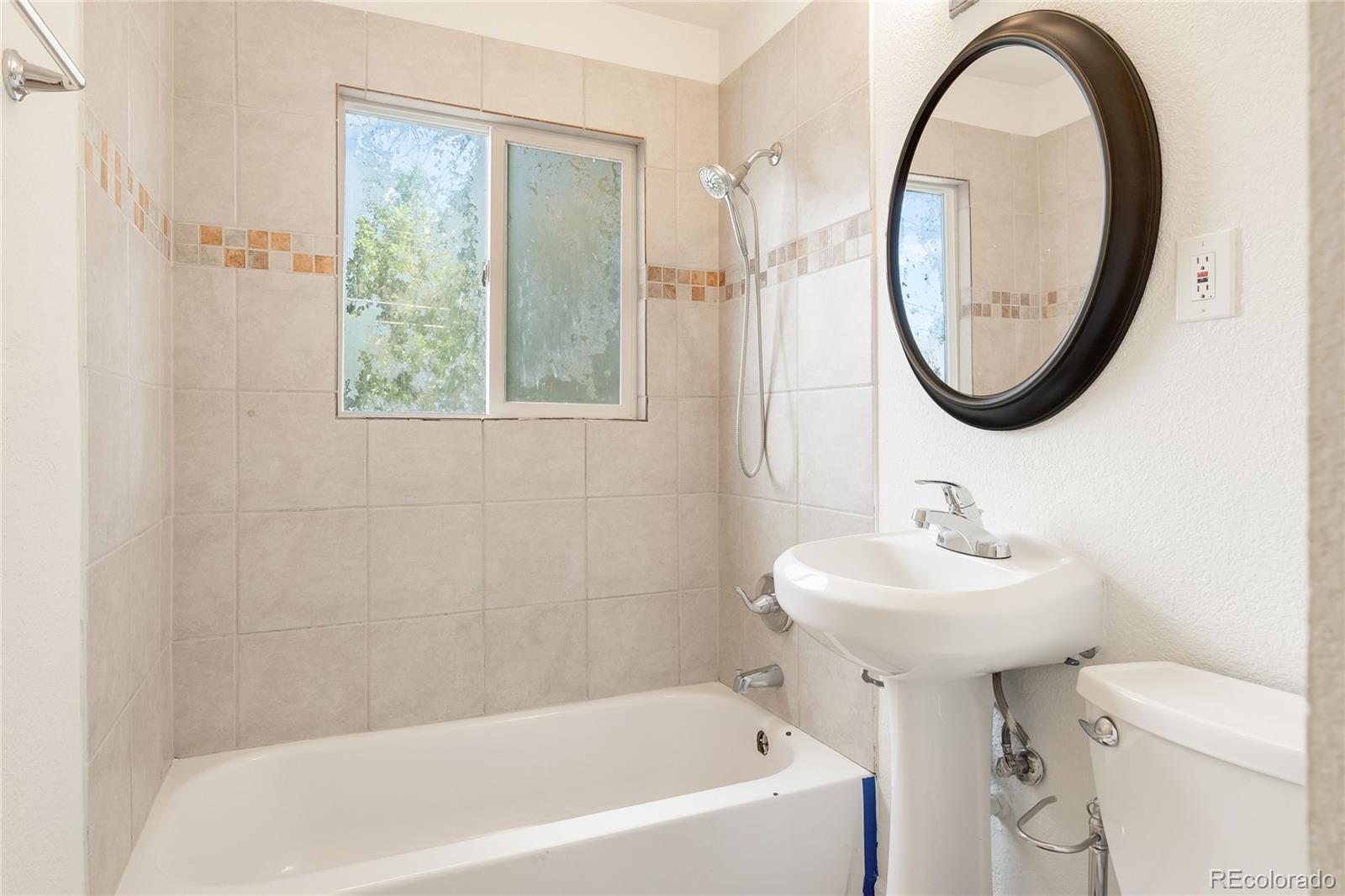MLS Image #11 for 4972 w custer place,denver, Colorado