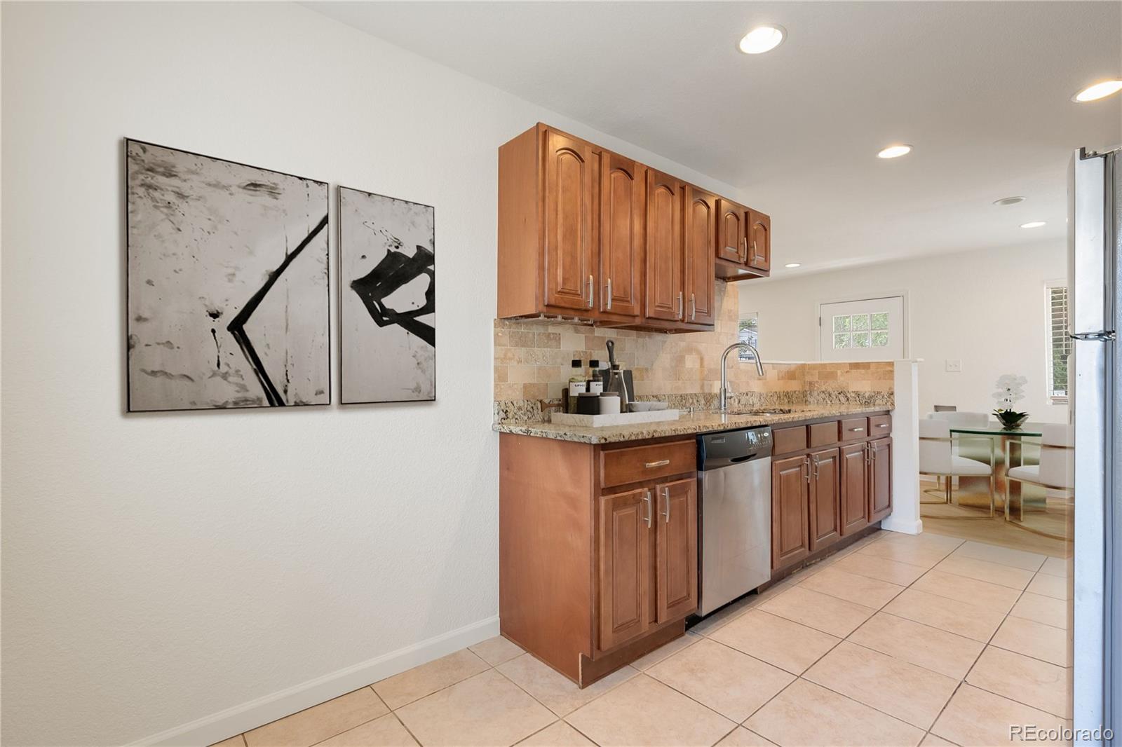 MLS Image #27 for 4972 w custer place,denver, Colorado