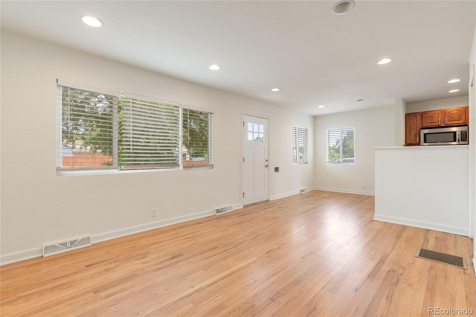 MLS Image #3 for 4972 w custer place,denver, Colorado
