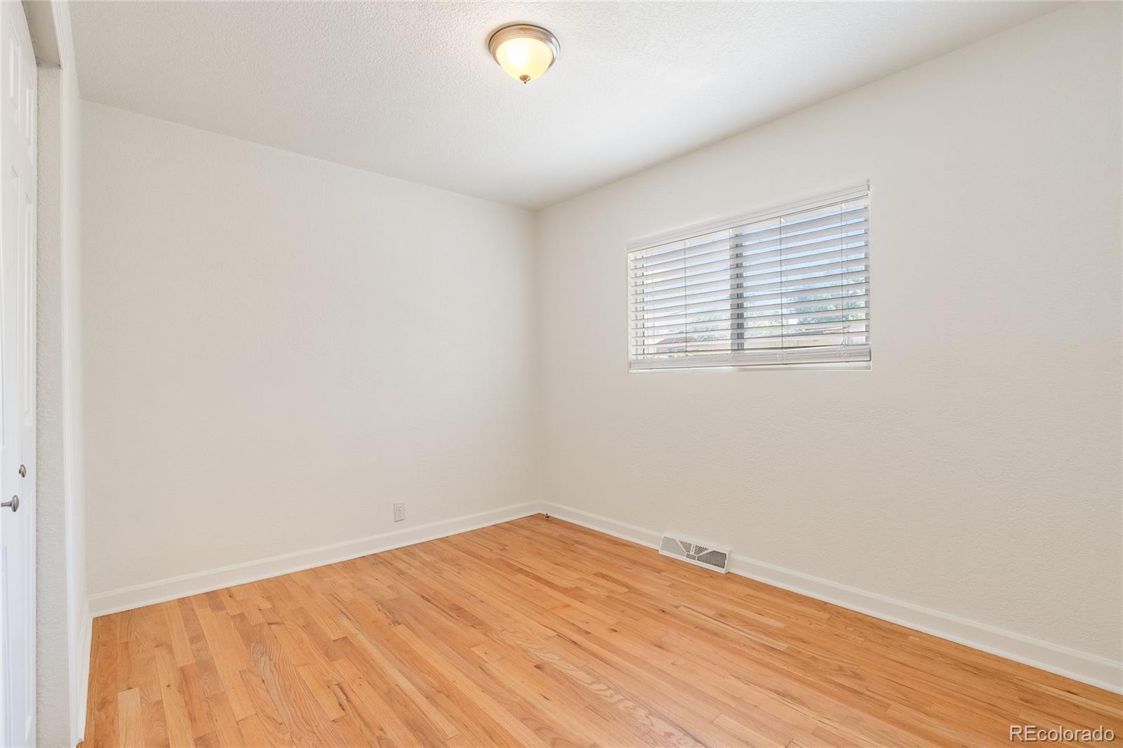 MLS Image #9 for 4972 w custer place,denver, Colorado