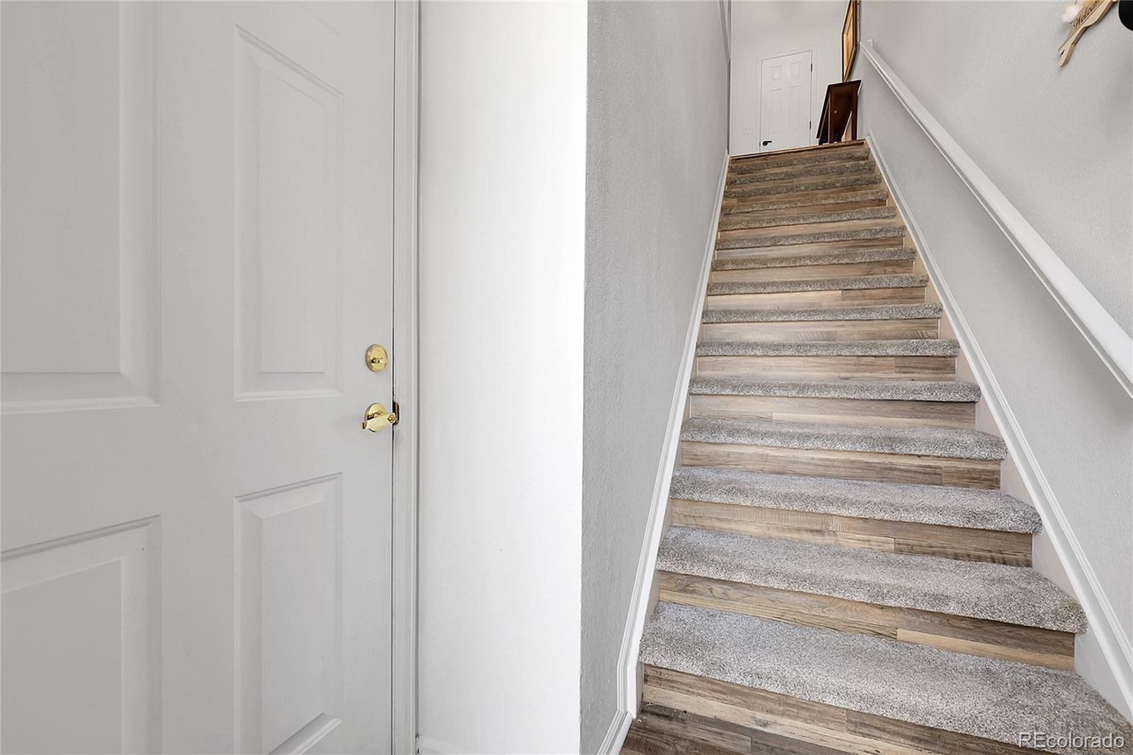 MLS Image #4 for 4251 s blackhawk circle,aurora, Colorado