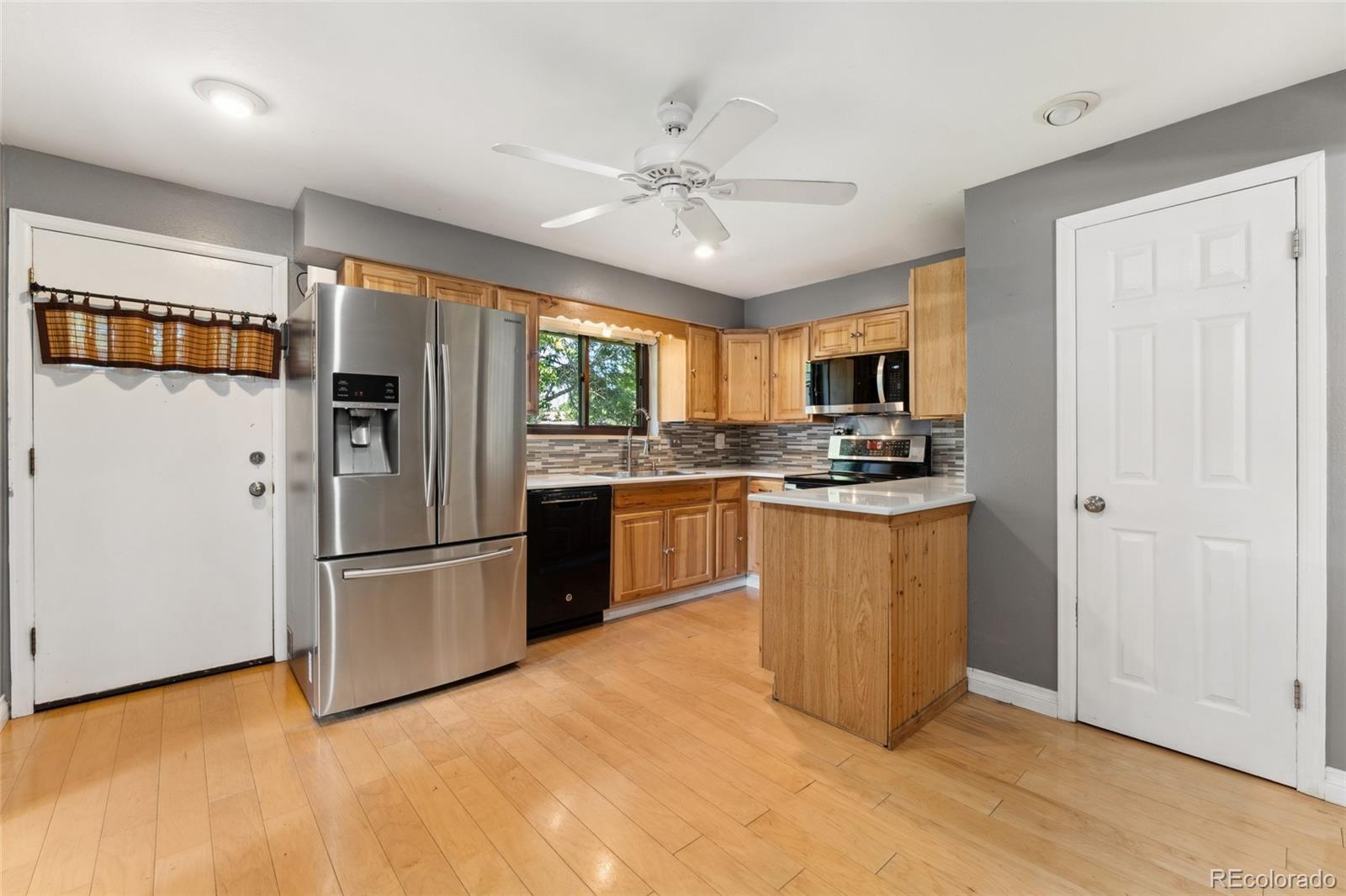 MLS Image #7 for 12408 e ohio avenue,aurora, Colorado