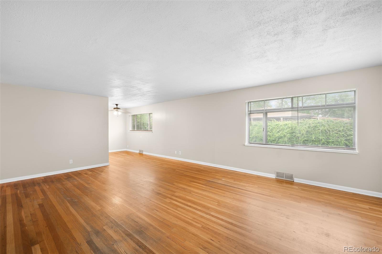 MLS Image #2 for 10505  lowry place,aurora, Colorado