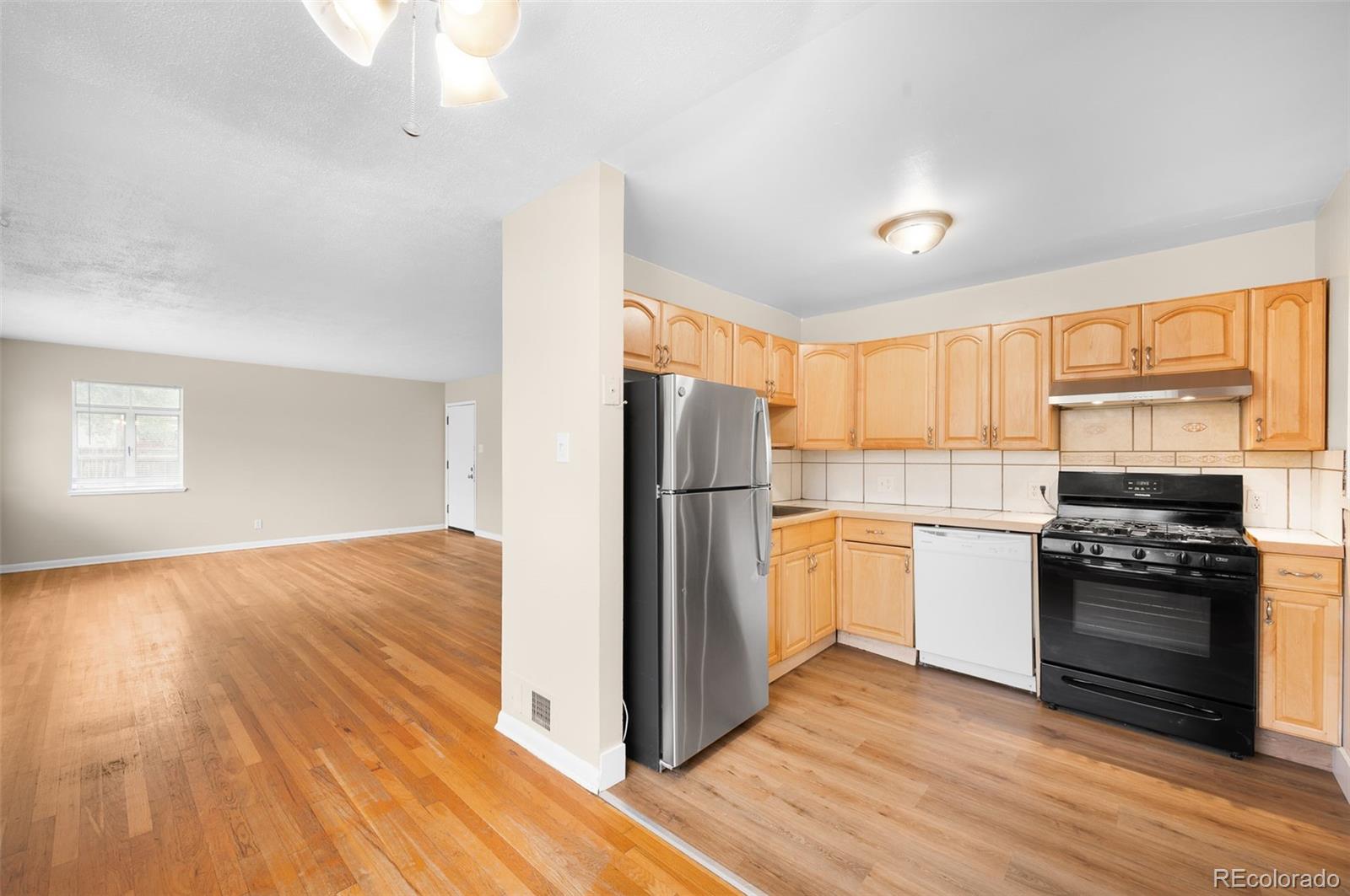 MLS Image #5 for 10505  lowry place,aurora, Colorado
