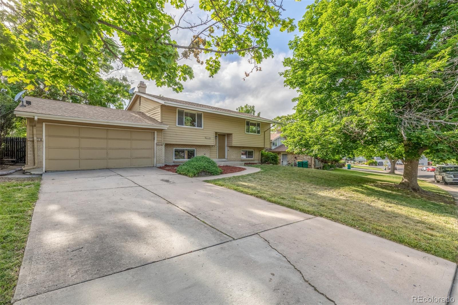 MLS Image #2 for 12883 e nevada circle,aurora, Colorado
