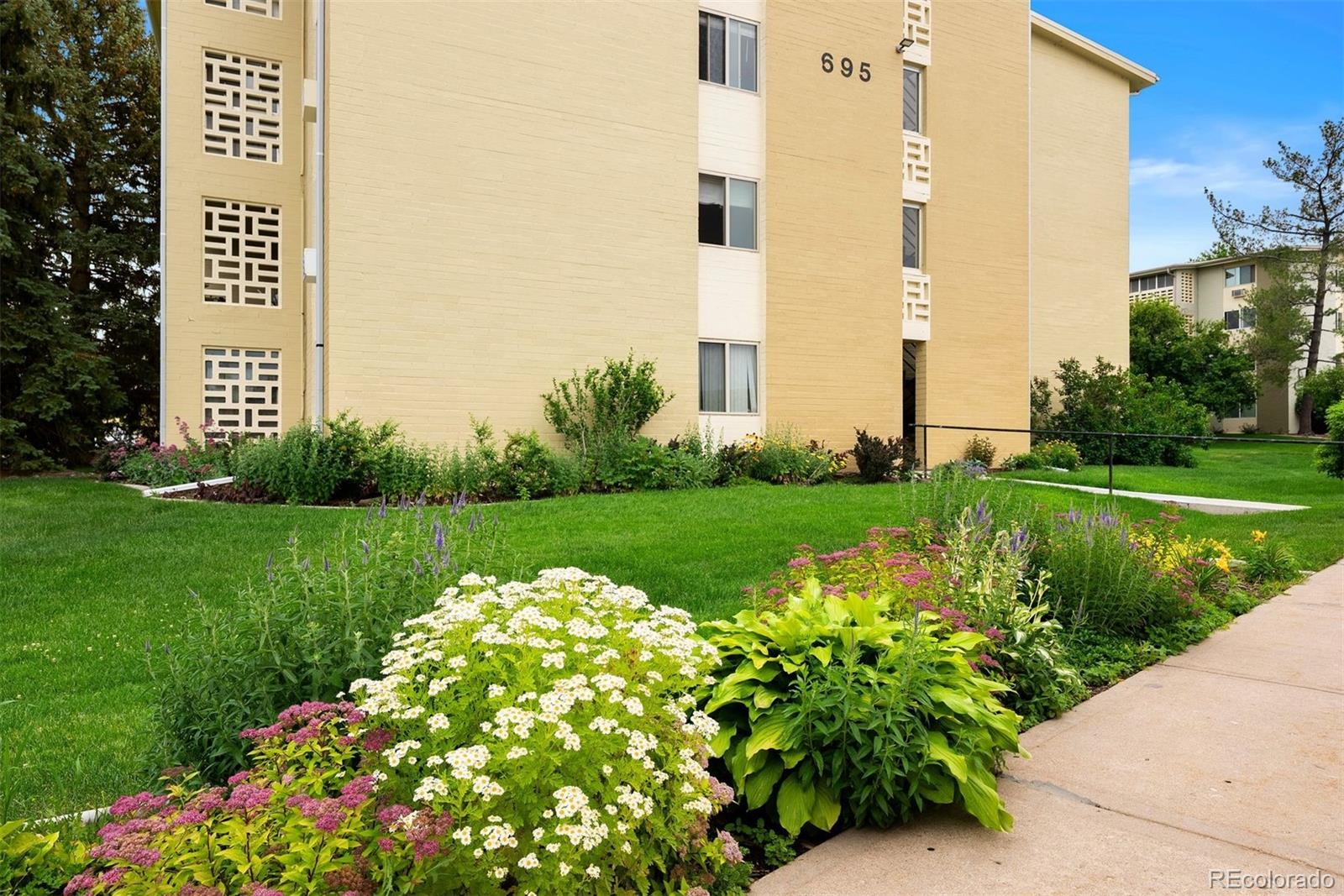 MLS Image #33 for 695 s alton way,denver, Colorado