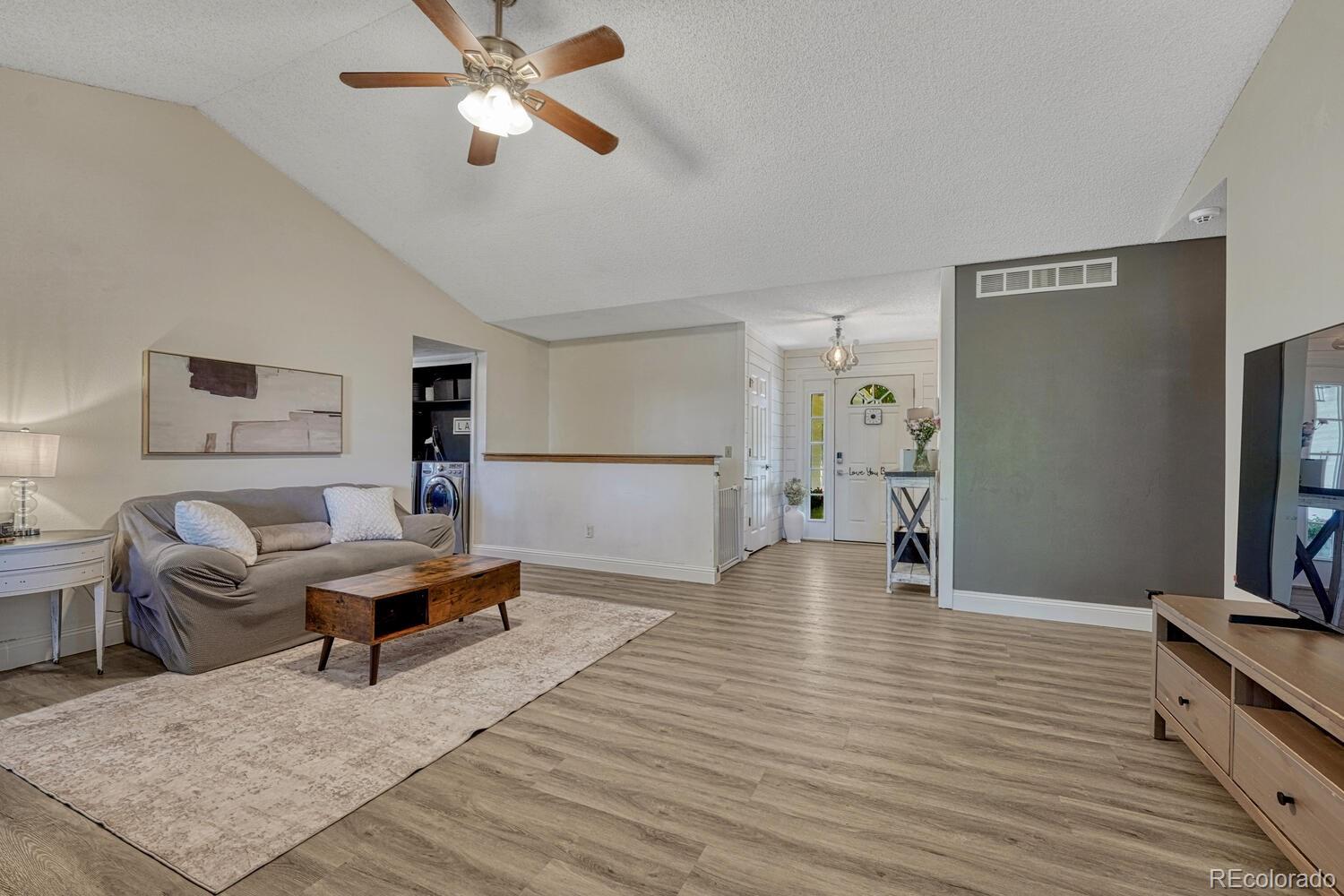 MLS Image #10 for 1572 w long avenue,littleton, Colorado