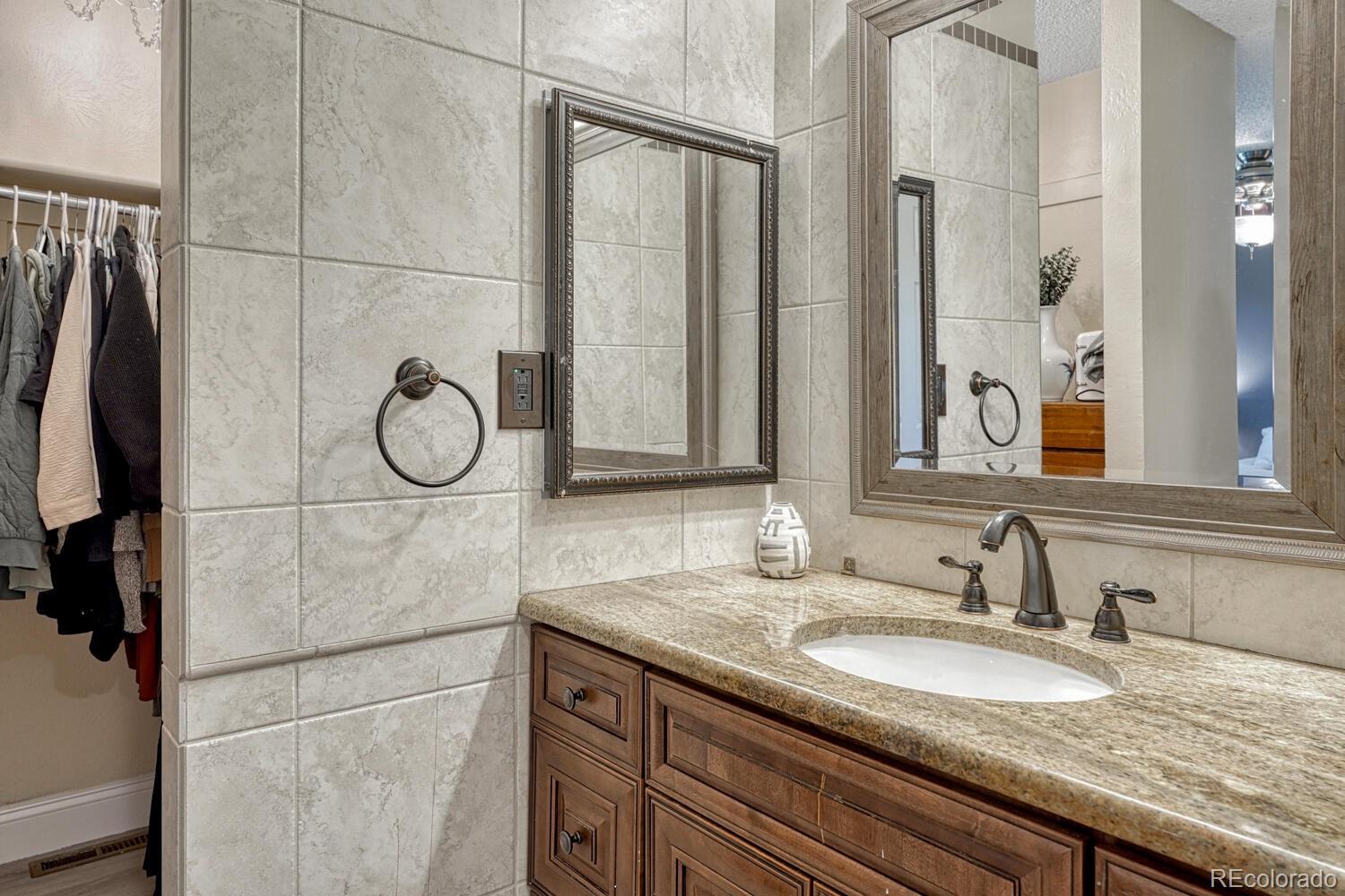 MLS Image #29 for 1572 w long avenue,littleton, Colorado